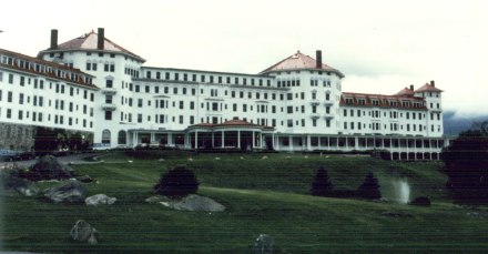 Hotel Mount Washington, en Bretton Woods, donde se realizó la histórica Conferencia de 1944.